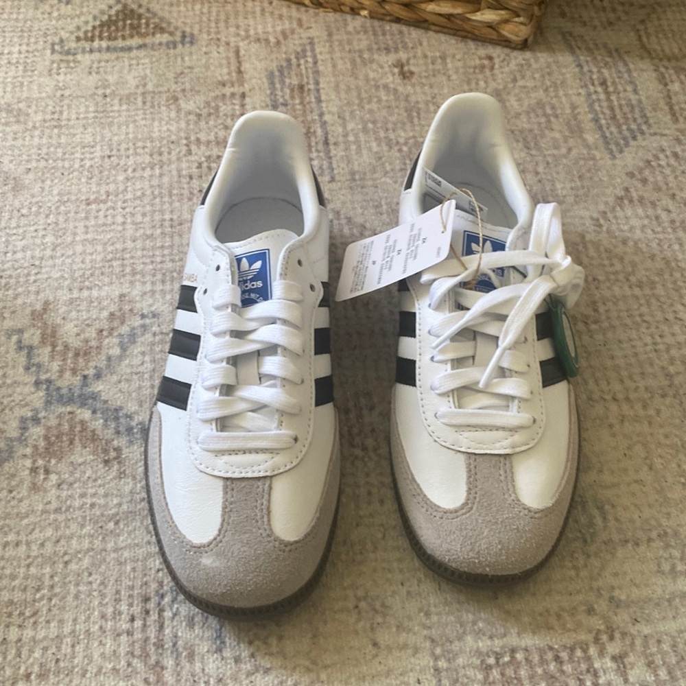 Adidas sambas